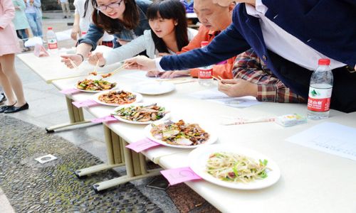 学校第七届美食文化节圆满结束